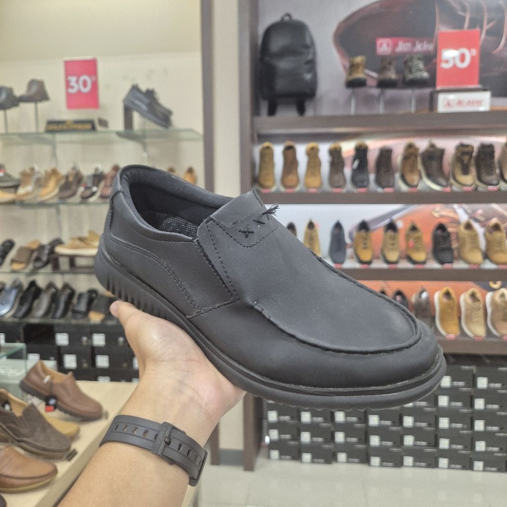 FLADEO sepatu casual pria new arrival size 39-43