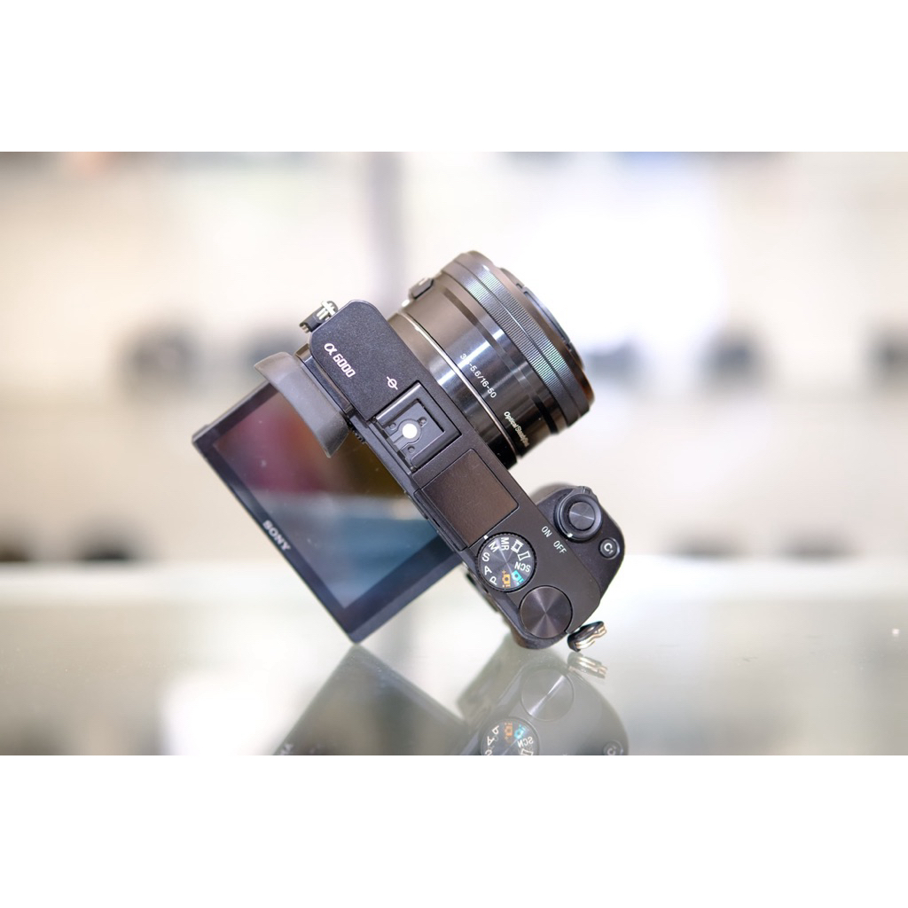 Kamera Sony A6000 Body Only plus lensa kit Fullset Box