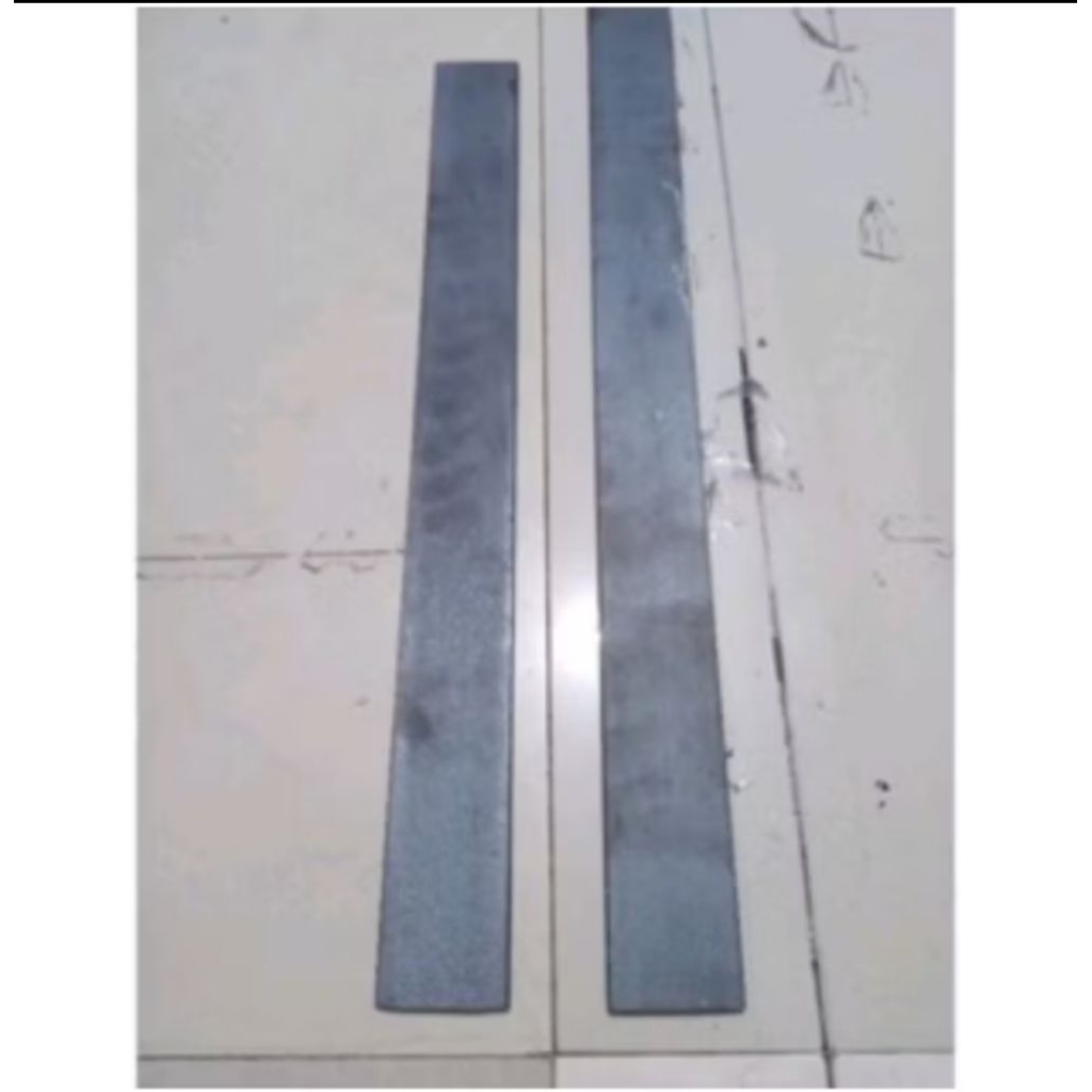 PLAT STRIP/200/ LEBAR 2.5 cm × TEBAL 4.5 mm/ BESI SERBAGUNA/ PERKAKAS