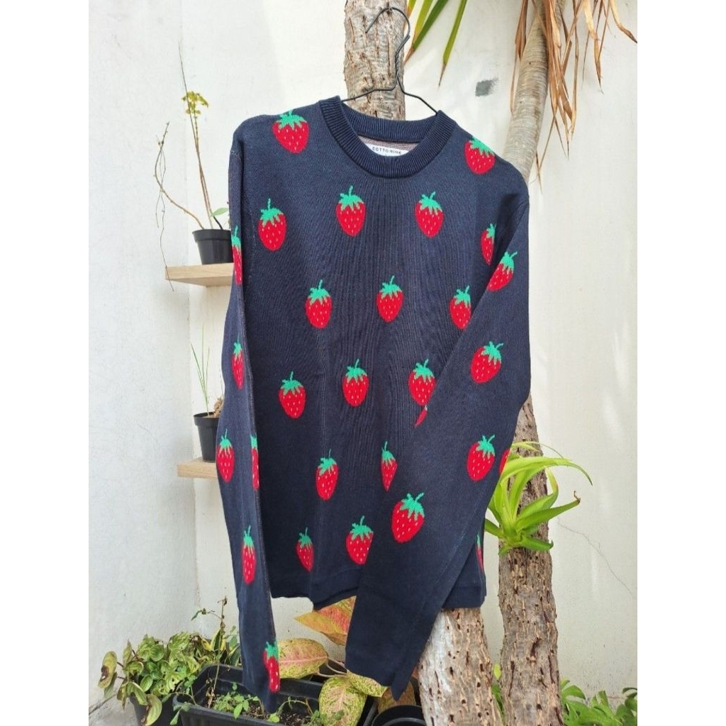 Preloved Cottonink Knit Strawberry