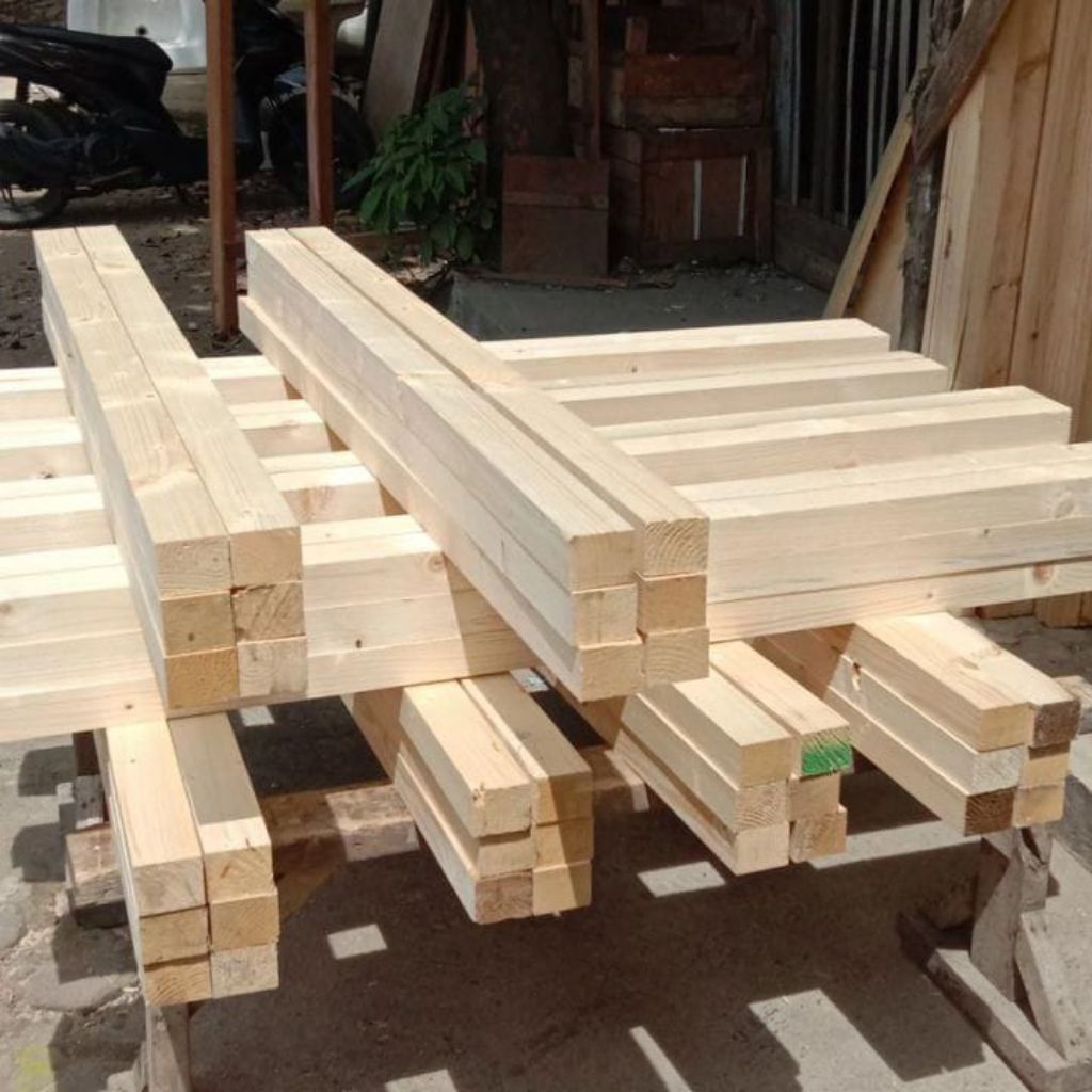 Kayu kaso 2 meter 3x3 sudah di sugu serut halus