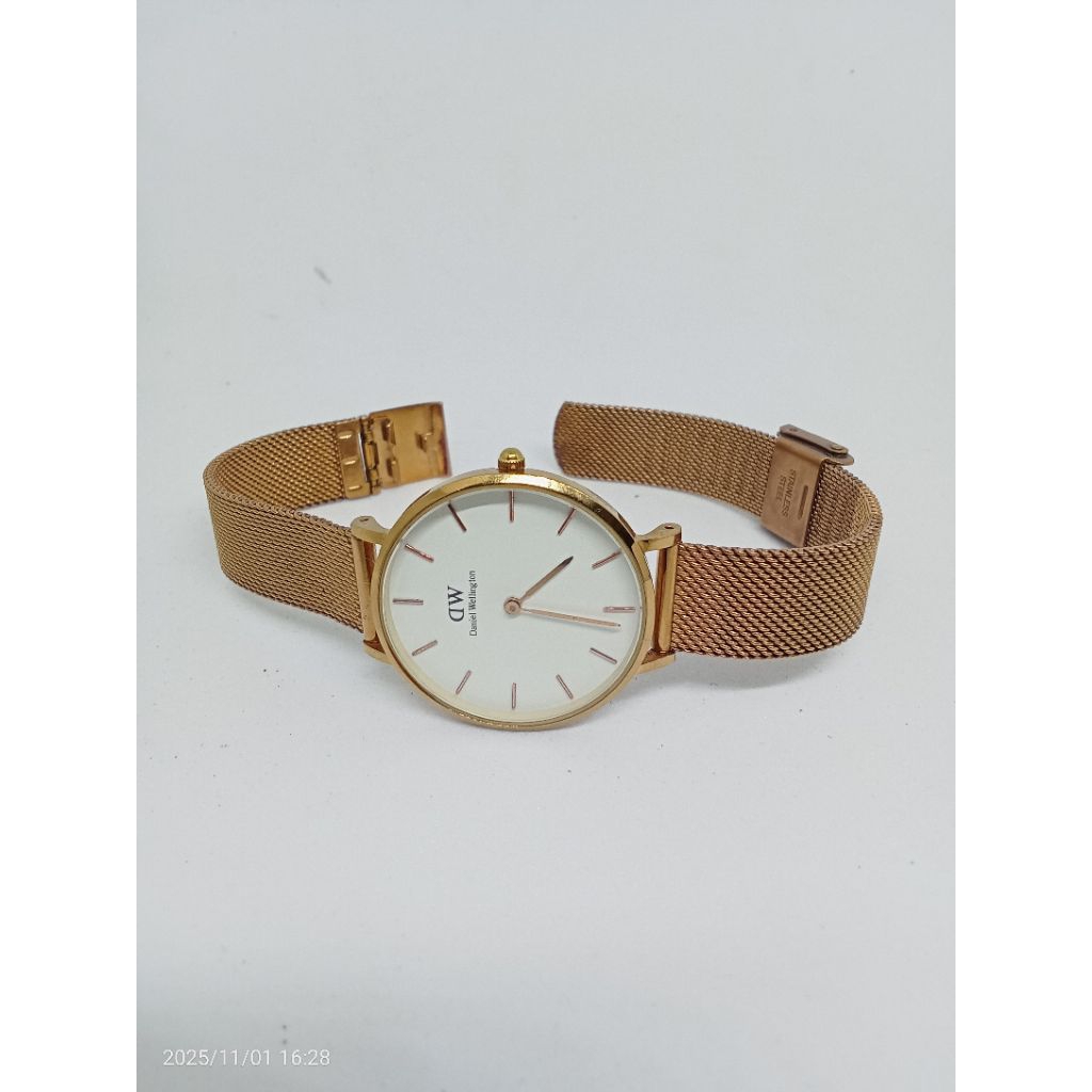 Jam tangan DW Daniel Welington