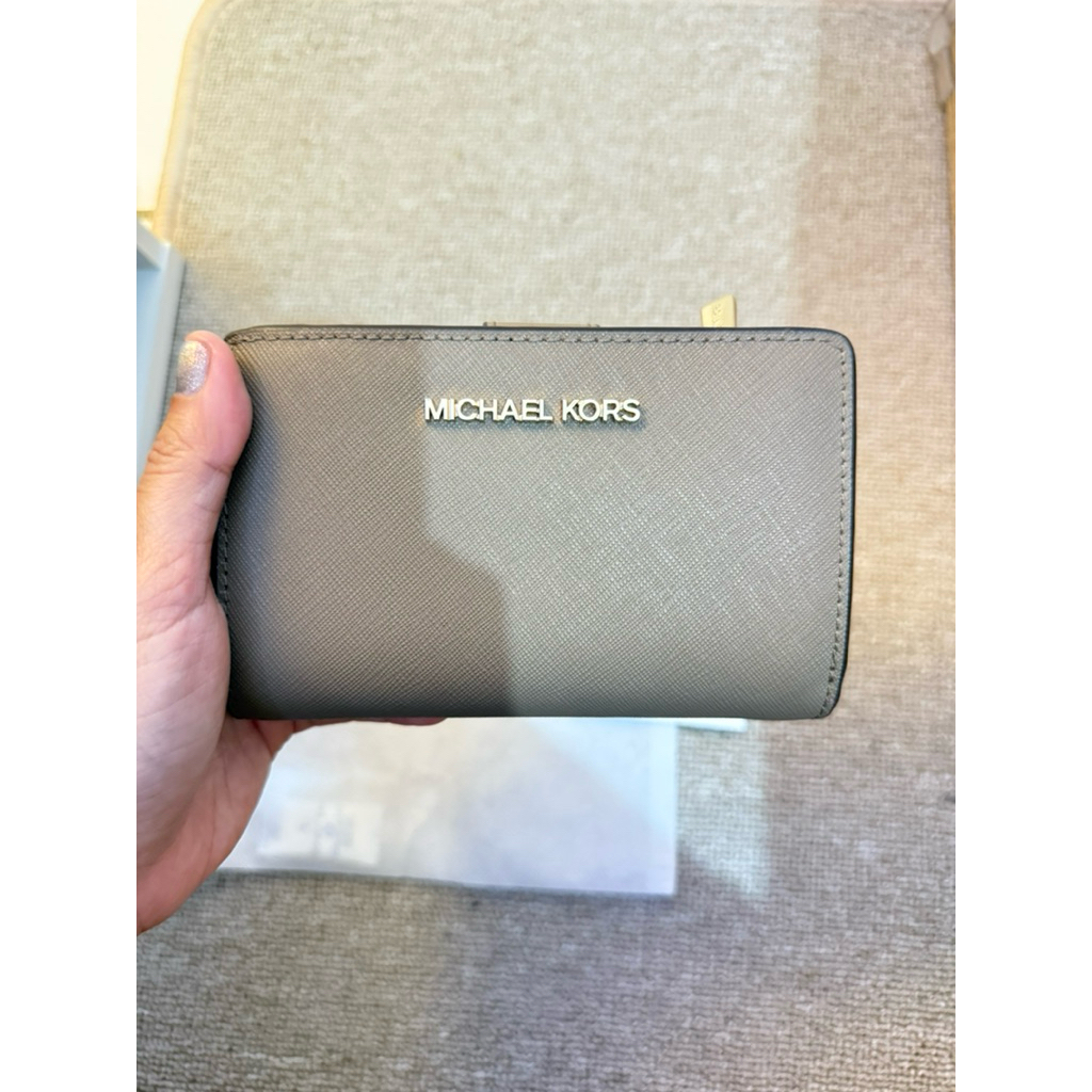Michael Kors Saffiano Leather Bifold ZP Wallet, Dust