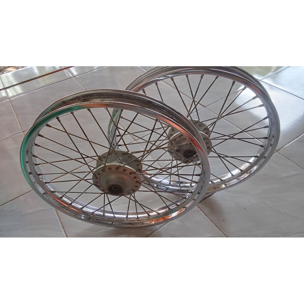 velg pelek depan suzuki shogun 125,110 smash original