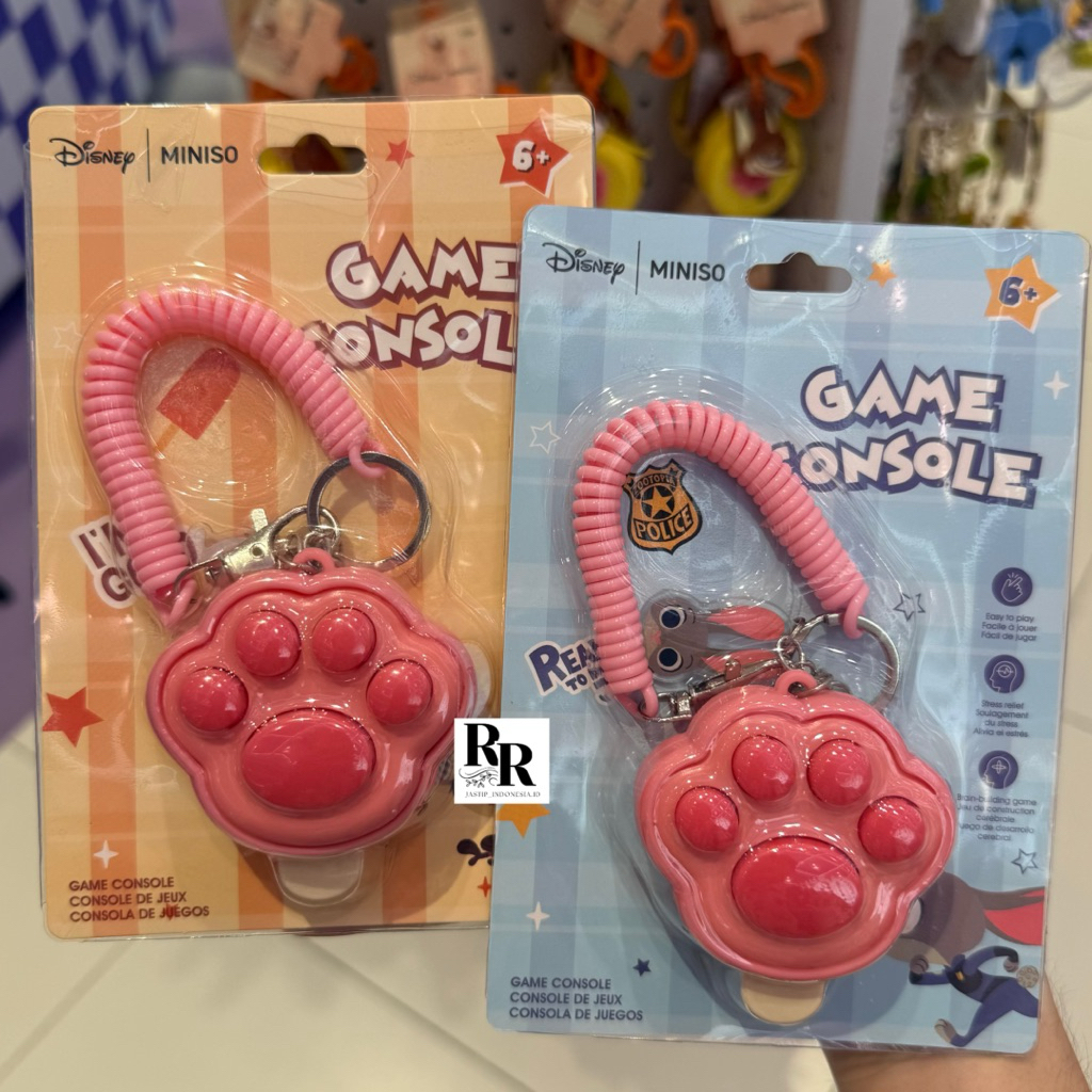 Miniso x Zootopia - Game Konsol / Disney Zootopia Collection Paw Shaped Game Console Model