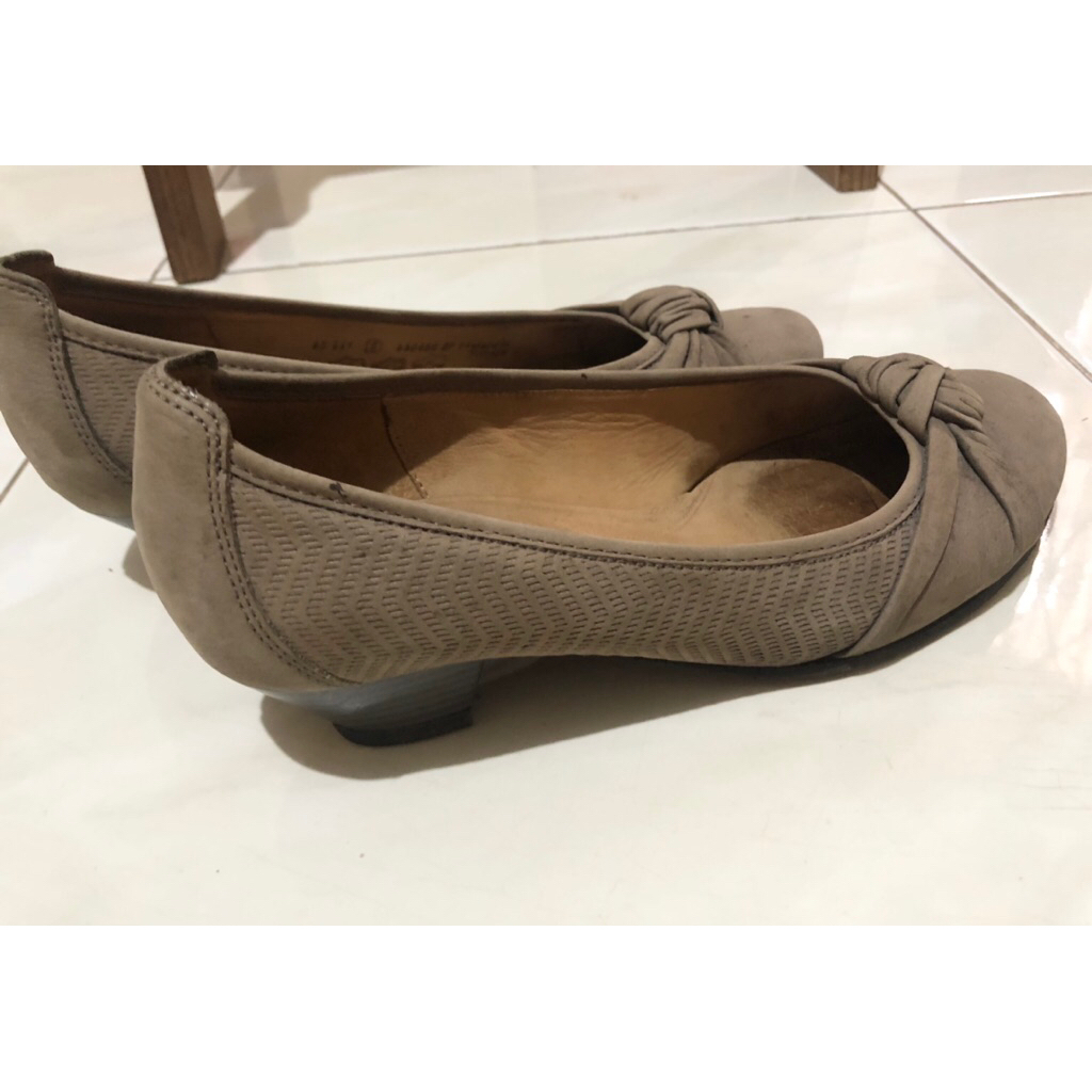 Gabor Heels Taupe Brown Office Shoes - PRELOVED