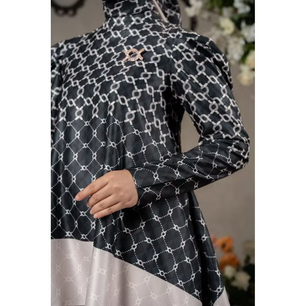 Calya blouse monogram wearing klamby