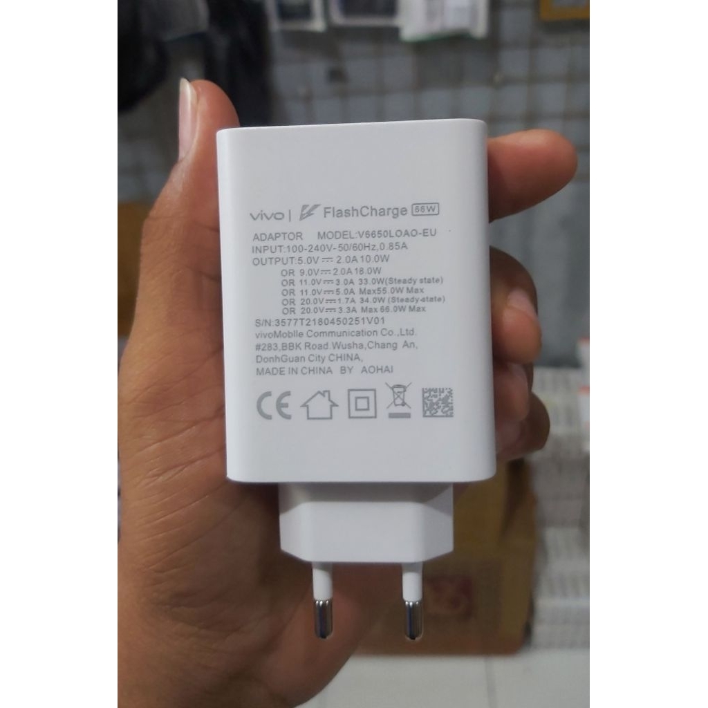 Adapter Charger V1V0 V25 Pro/V26 66W Flash Charge