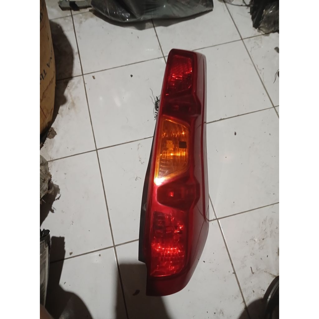 Stoplamp Xtrail T31 2009 Kanan Original