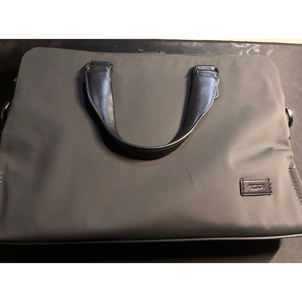 TUMI Harrison Seneca Slim Brief