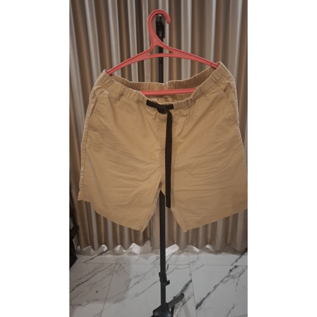 Celana Pendek Utility Giordano Original Pemakaian Pribadi Kondisi Masih Kaya Baru