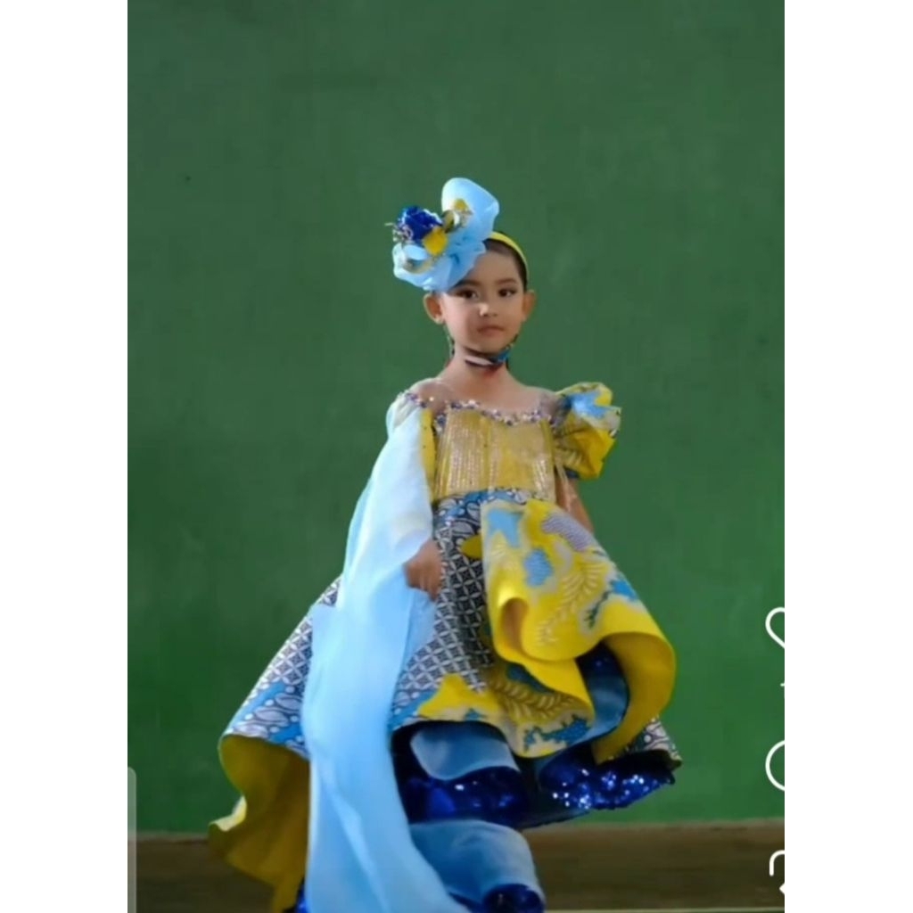 GAUN FASHION SHOW ANAK PESTA BATIK