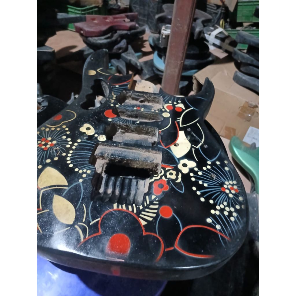 BODY GITAR IBANEZ JEM BLACK FLOWER DAN SCHECTER MERAH