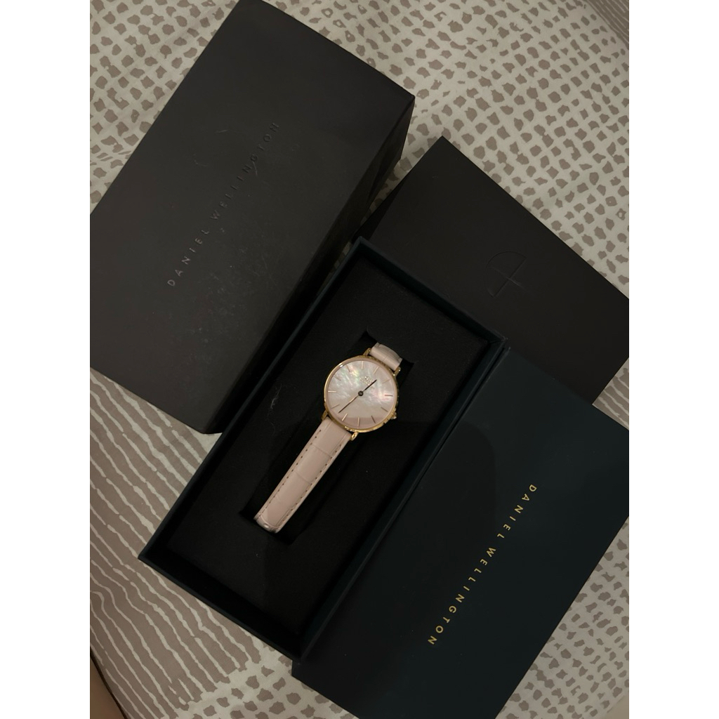 JAM TANGAN DANIEL WELLINGTON ORIGINAL (ORI) | ELEGAN & MODERN