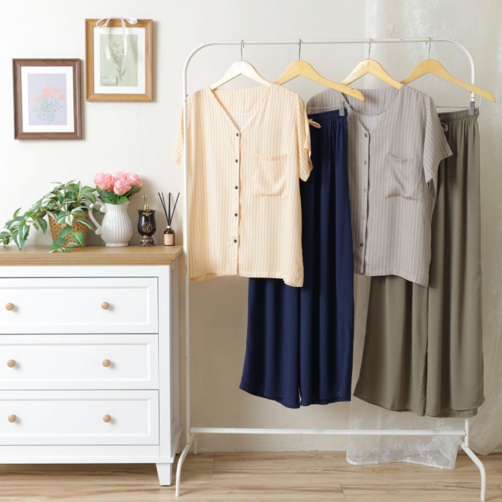 Laura One Set Wanita/Piyama/Pajamas Rayon Busui Model Kulot