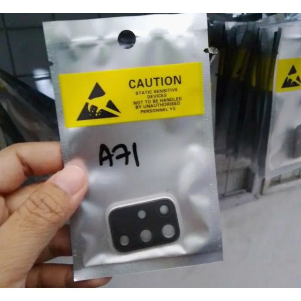 Kaca kamera belakang SAMSUNG GALAXY A71 +ring lensa kamera hp