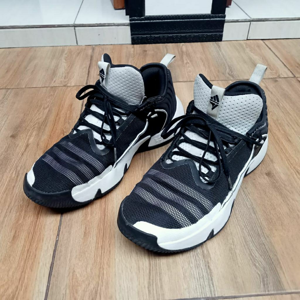 sepatu ADIDAS basket