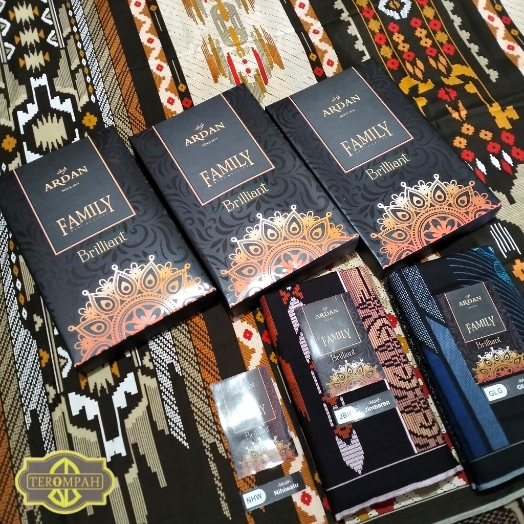 Sarung Ardan Family Brilliant New Series Gold