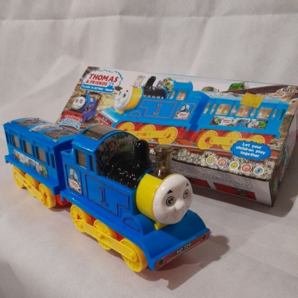MAINAN KERETA THOMAS BATERAI DAN FULL MUSIK/TYPE 729