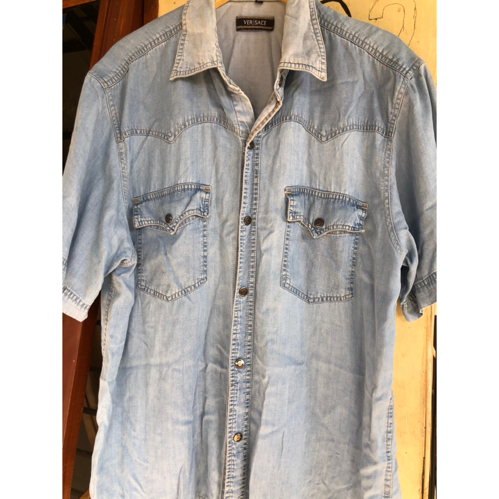 PRELOVED KEMEJA DEMIN VERSACE JEANS PRIA SIZE XL