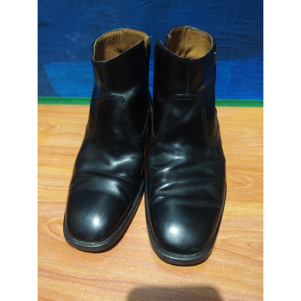 Sepatu Kulit merek Midas