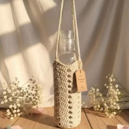 Crochet Bottle Holder Rajutan Botol Minum Handmade Aesthetic / Tempat Botol Rajut Lucu / Holder Boto