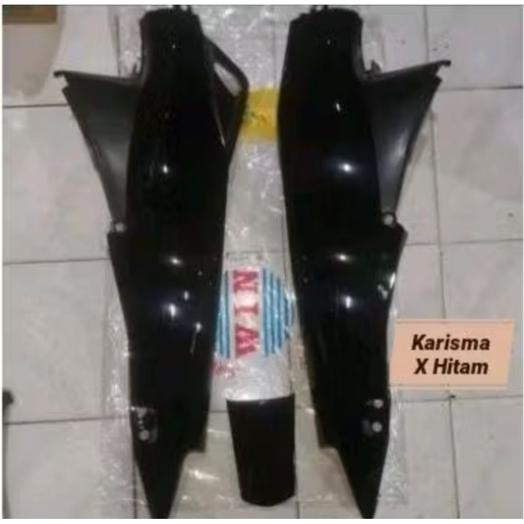 bodi karisma X 125 hitam glossy