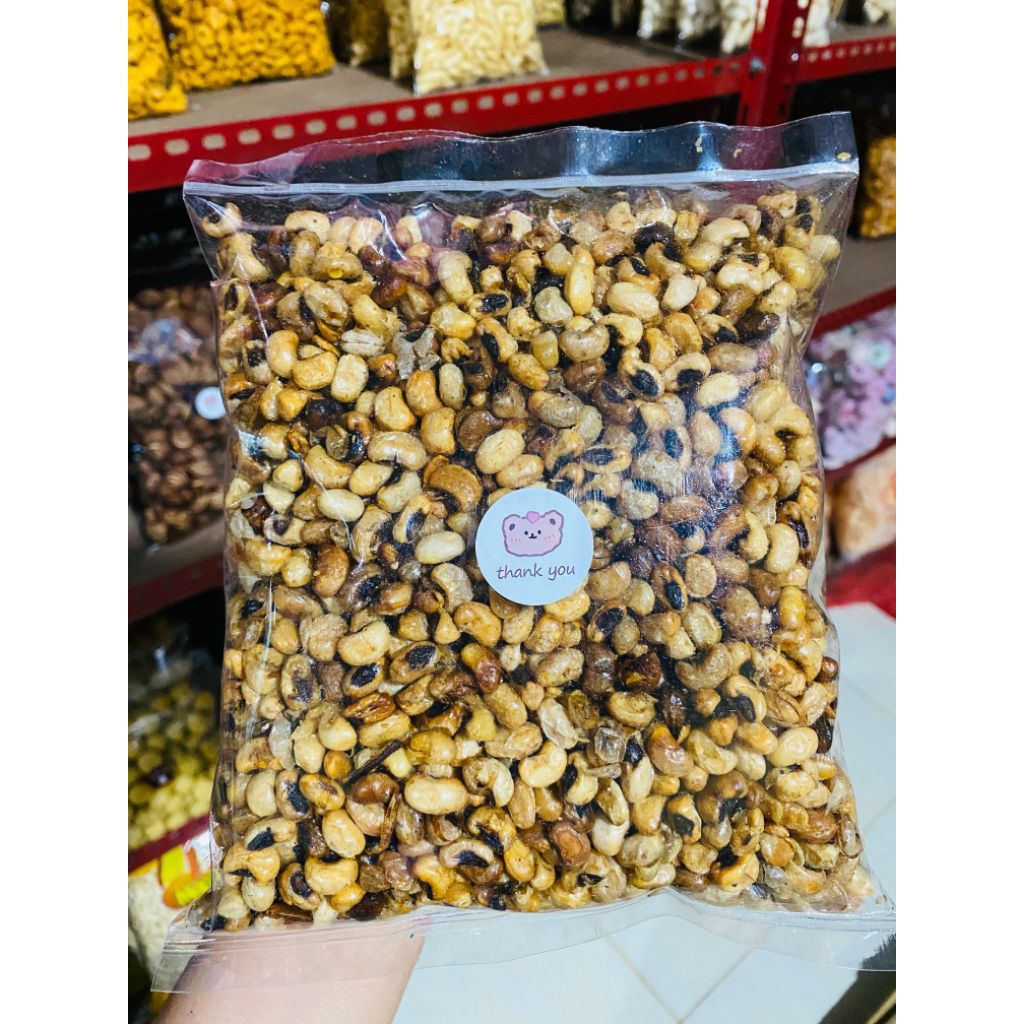 kacang tolo