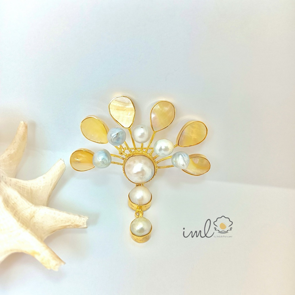 Brooch kerang mutiara air laut baroque