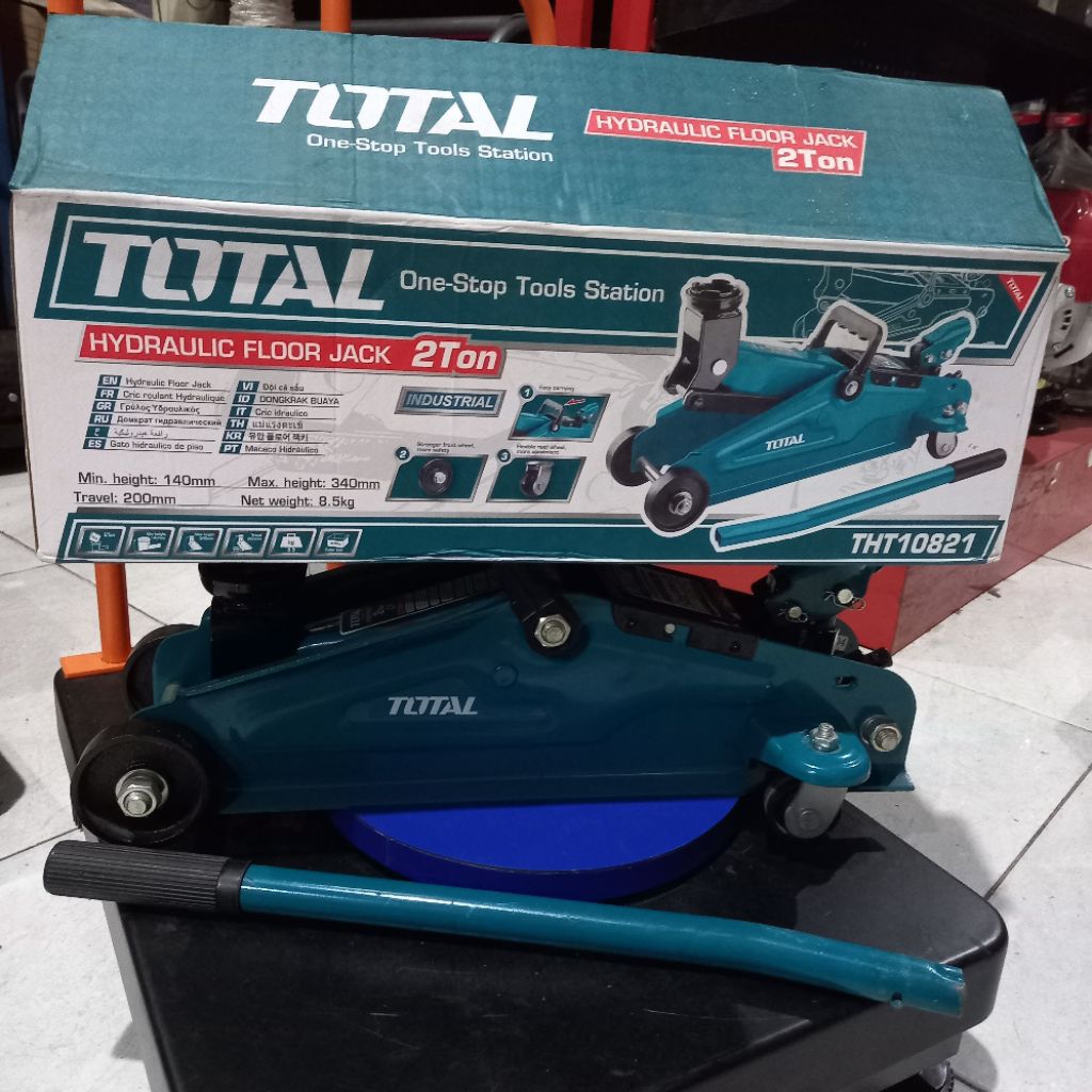 TOTAL HYDRAULIC FLOOR JACK THT-10821