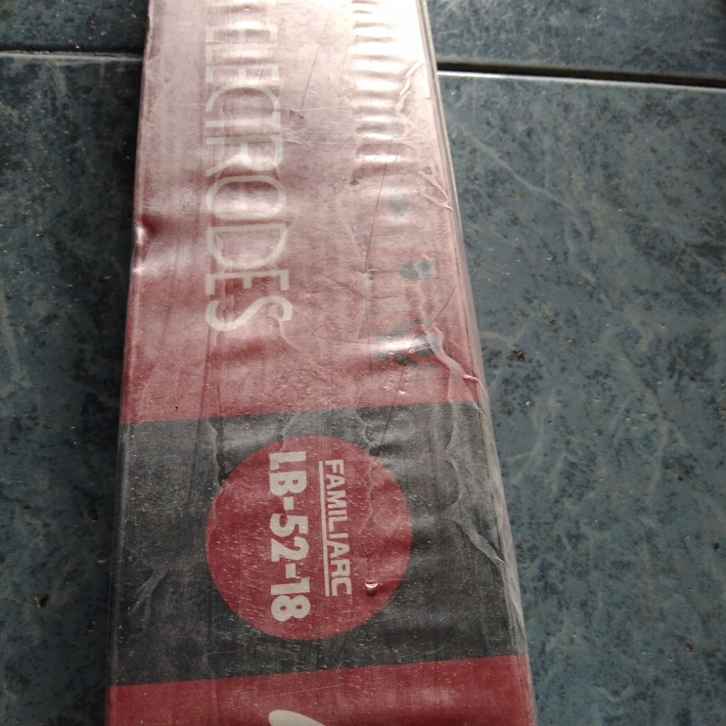 KAWAT LAS KOBE STEEL LB-52-18 Size. 2.6MM AWS E7018