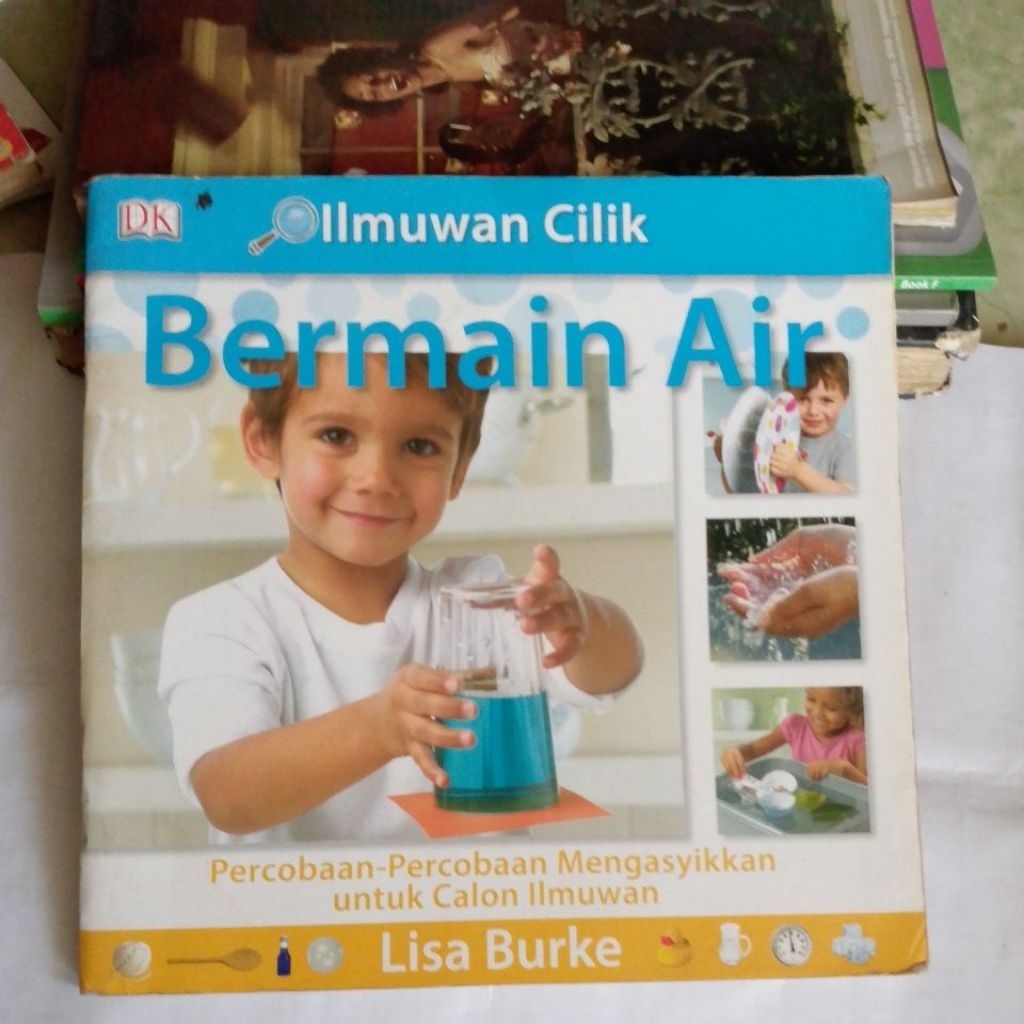 BUKU ILMUWAN CILIK,BERMAIN AIR