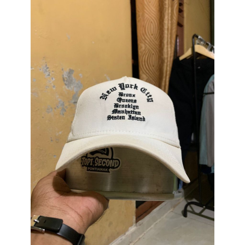 TOPI NEW ERA SECOND/TOPI BEKAS/TOPI LELONG