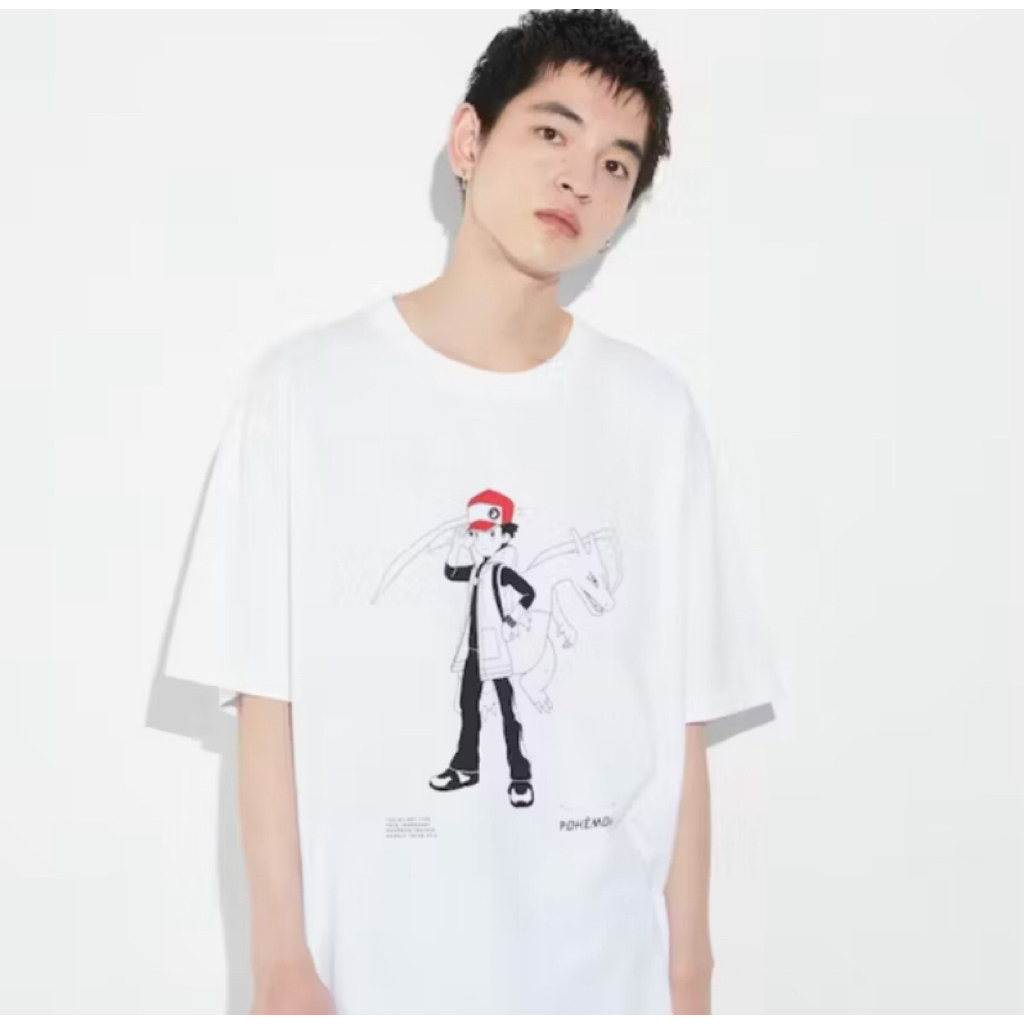 Uniqlo T-Shirt One Piece Pokemon Red Pikachu Charizard