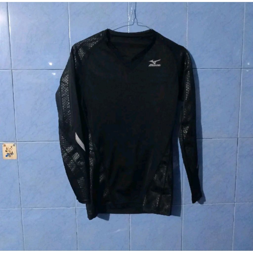 kaos mizuno compression hitam