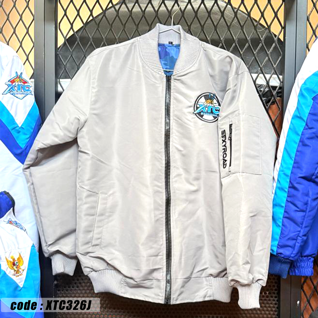 Jaket XTC Kembar XTC326J Style Bomber Man and Ladies Crop Desain Modern Fashionable Crop untuk Wanit