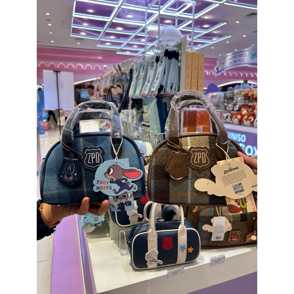 MINISO ZOOTOPIA MINI SLING BAG