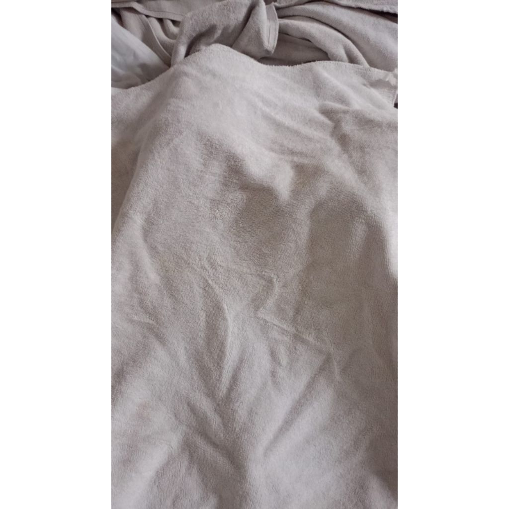 handuk hotel/bath towel ex hotel putih