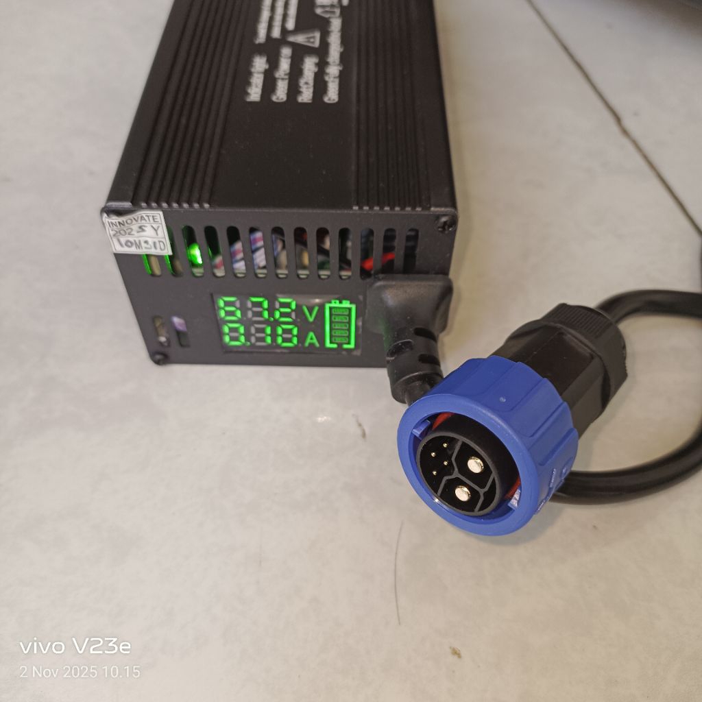 charger united  T1800 2-10A new