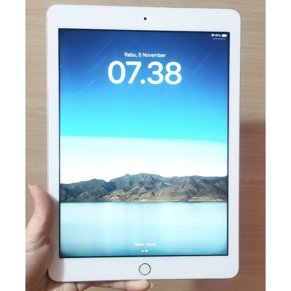 Ipad Gen 6th 128 GB Wifi Resmi Ibox Second