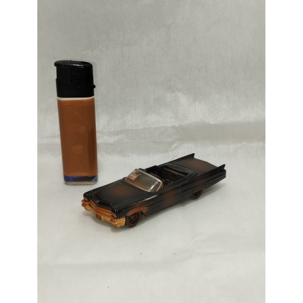 Diecast jada 63 Cadillac 2nd junk