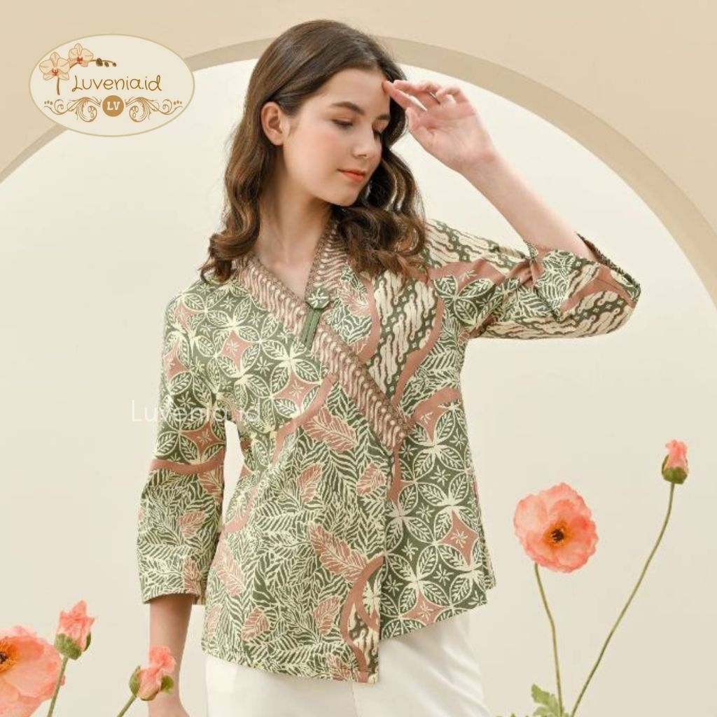 Atasan Batik 262 UBI/ Blouse Batik Wanita Modern /Batik Etnik