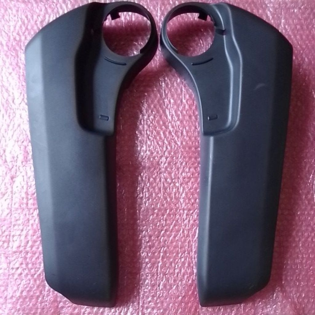 Cover tutup samping jok Tengah Innova Zenix Original harga Set Kiri_Kanan tipe V