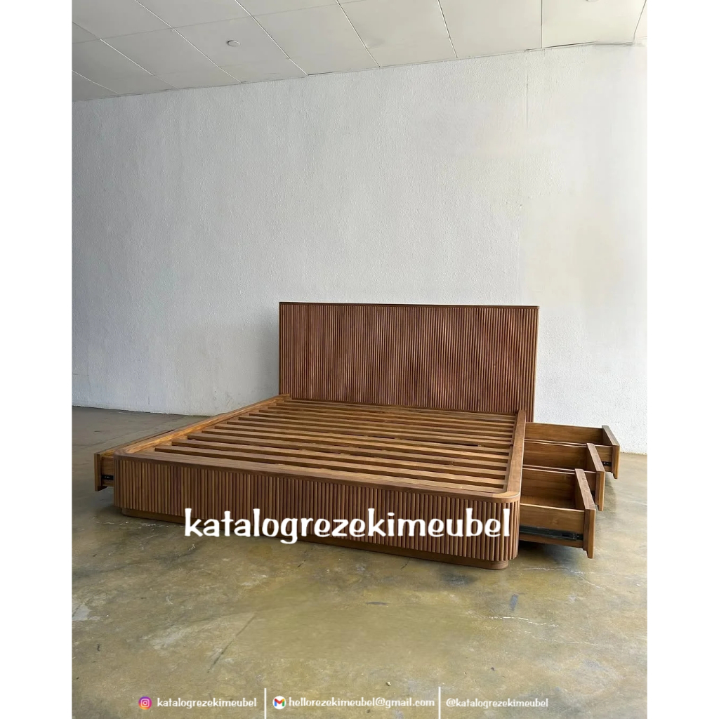 Divan sandaran keriting kombinasi laci penyimpan barang minimalis kayu jati
