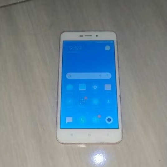 Xiaomi Redmi 4A Handphone Second