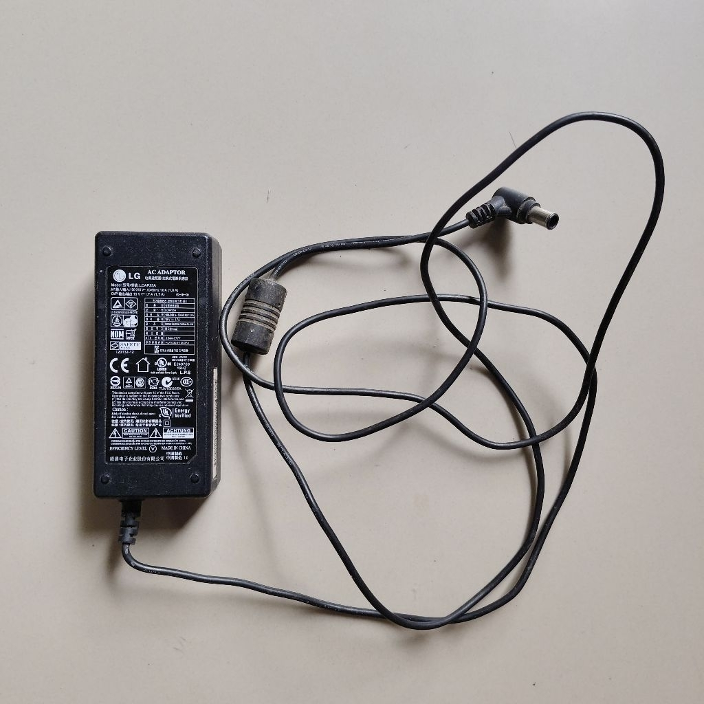 PSU Power Supply TV Monitor LCD LED TV LG 20 - 32 Inch tipe LCAP25A 19V-1,7A cabutan Normal siap rak