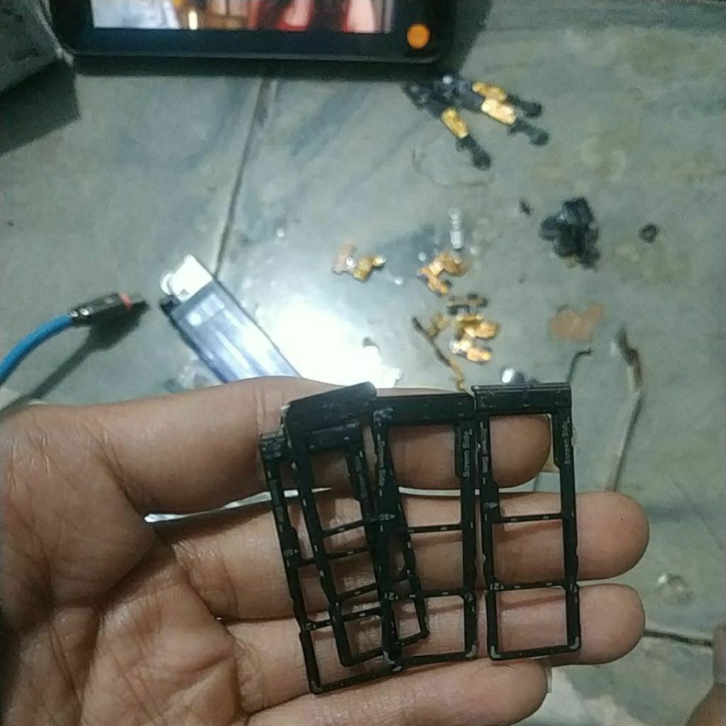 SIMTRAY BEKAS INFINIX SMART 3 PLUS ADA BAGIAN YANG PATAH