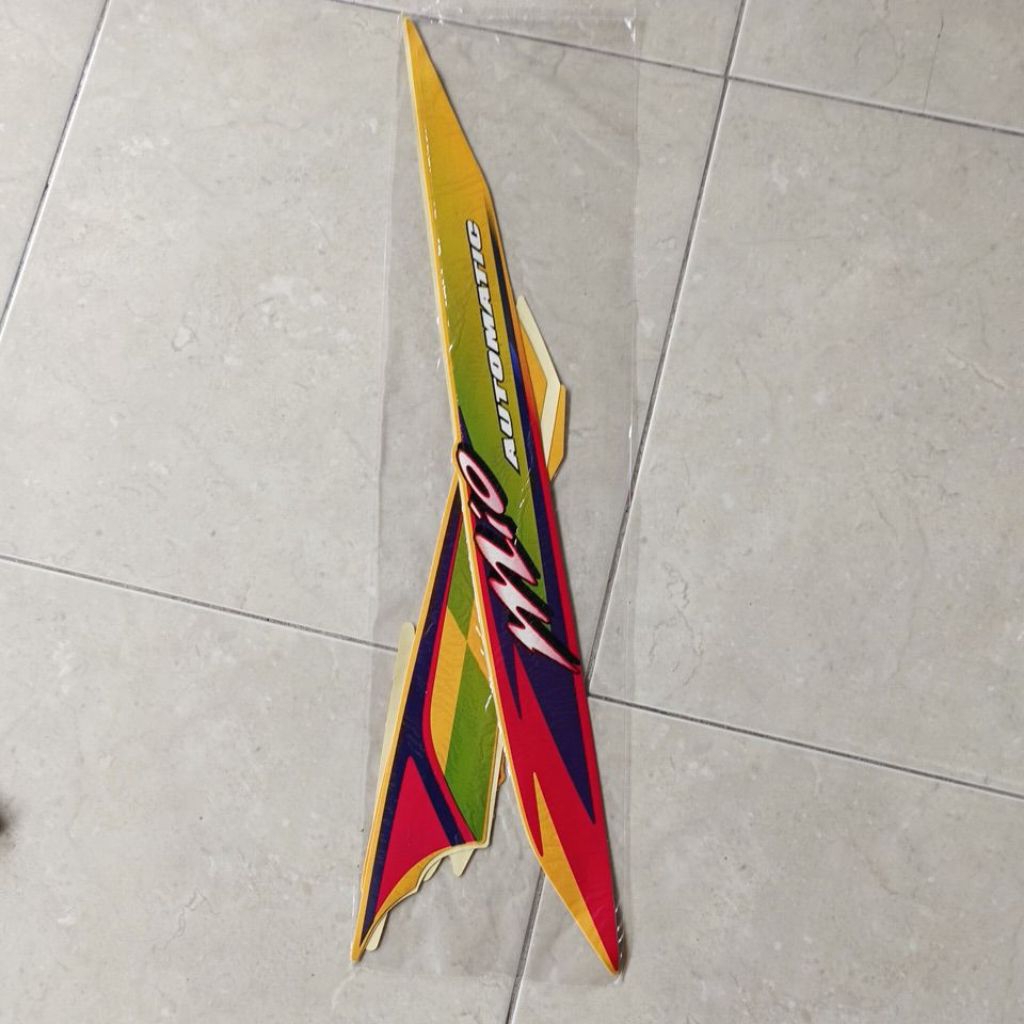 striping stiker les body Mio 2004 kuning