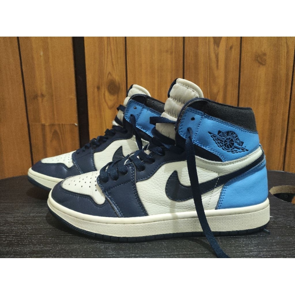 Air Jordan 1 Retro High OG "Obsidian"