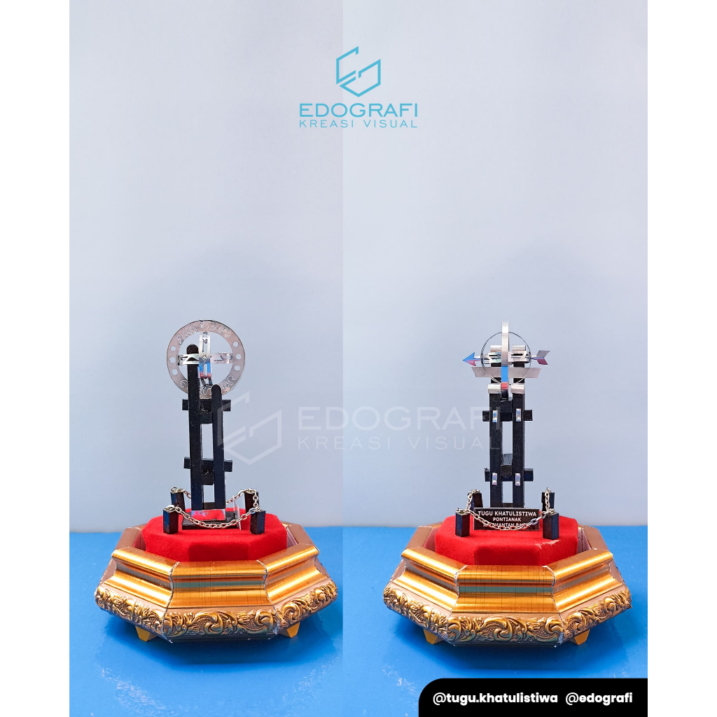 Miniatur Tugu Khatulistiwa Pontianak